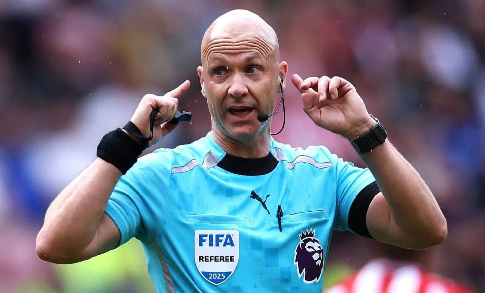 英超第22轮裁判：安东尼-泰勒执法曼市德比，鲍森担任VAR